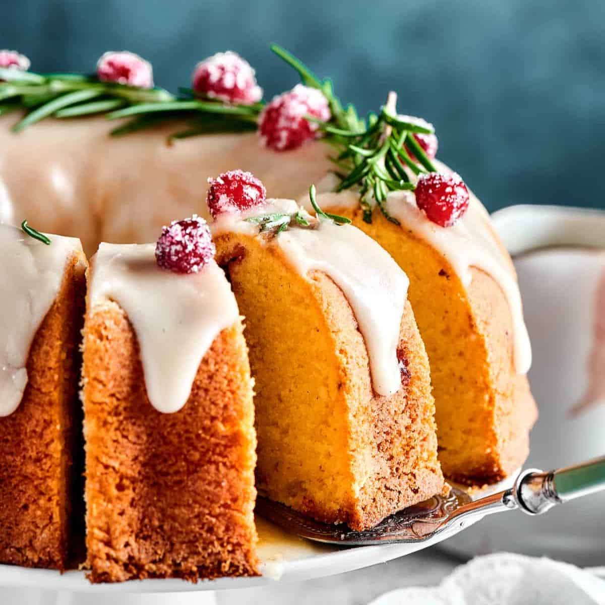 31 Of The Best Christmas Cake Recipes